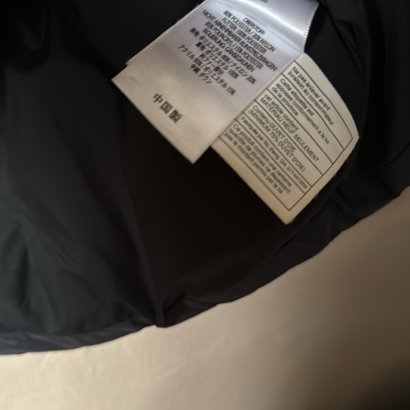 Eddie Bauer Charcoal Puffer Vest with Plush Collar - Picture 4 of 4